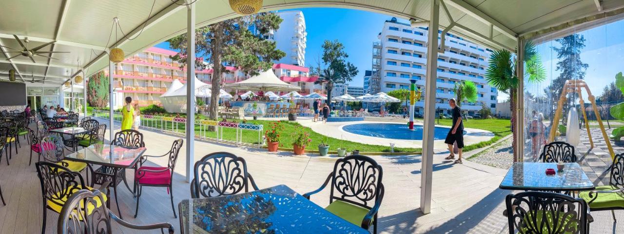 Flamingo Beach Hotel ساني بيتش المظهر الخارجي الصورة