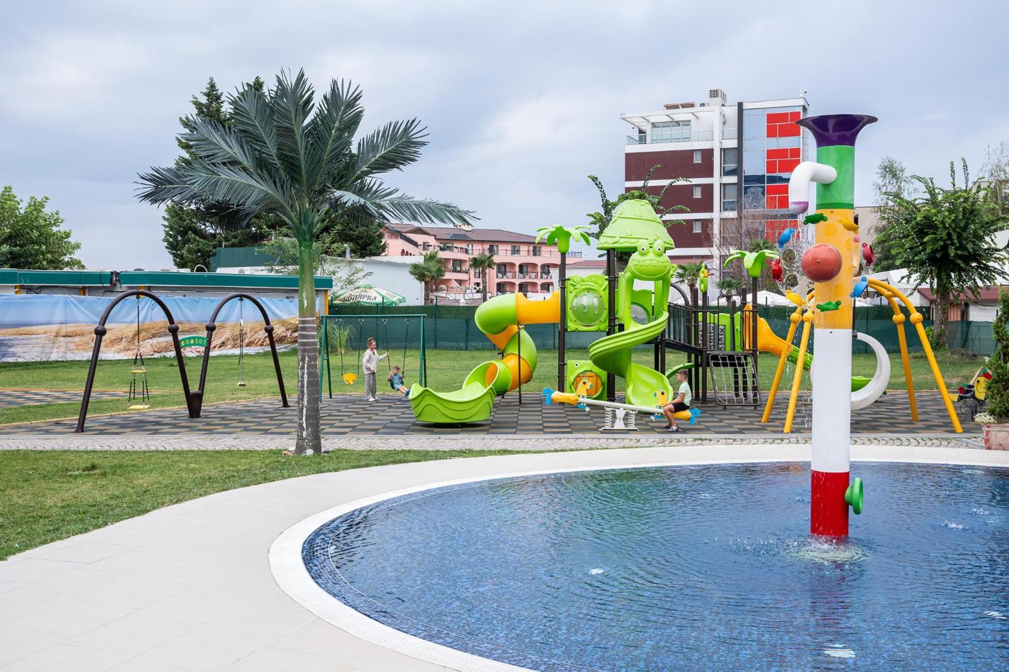 Flamingo Beach Hotel ساني بيتش المظهر الخارجي الصورة