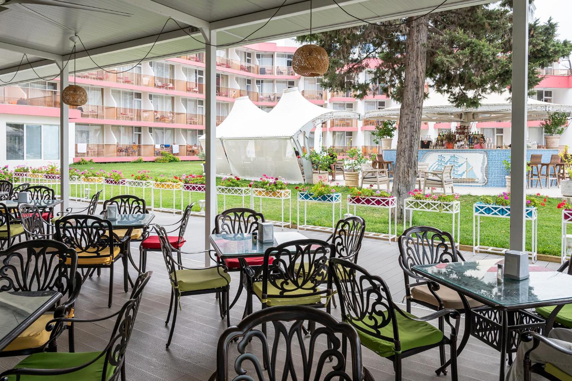 Flamingo Beach Hotel ساني بيتش المظهر الخارجي الصورة