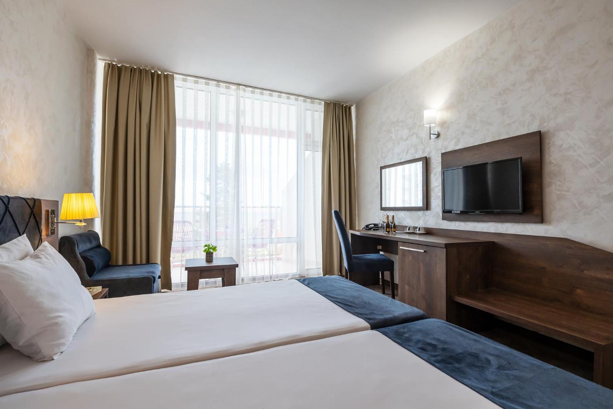Flamingo Beach Hotel ساني بيتش المظهر الخارجي الصورة