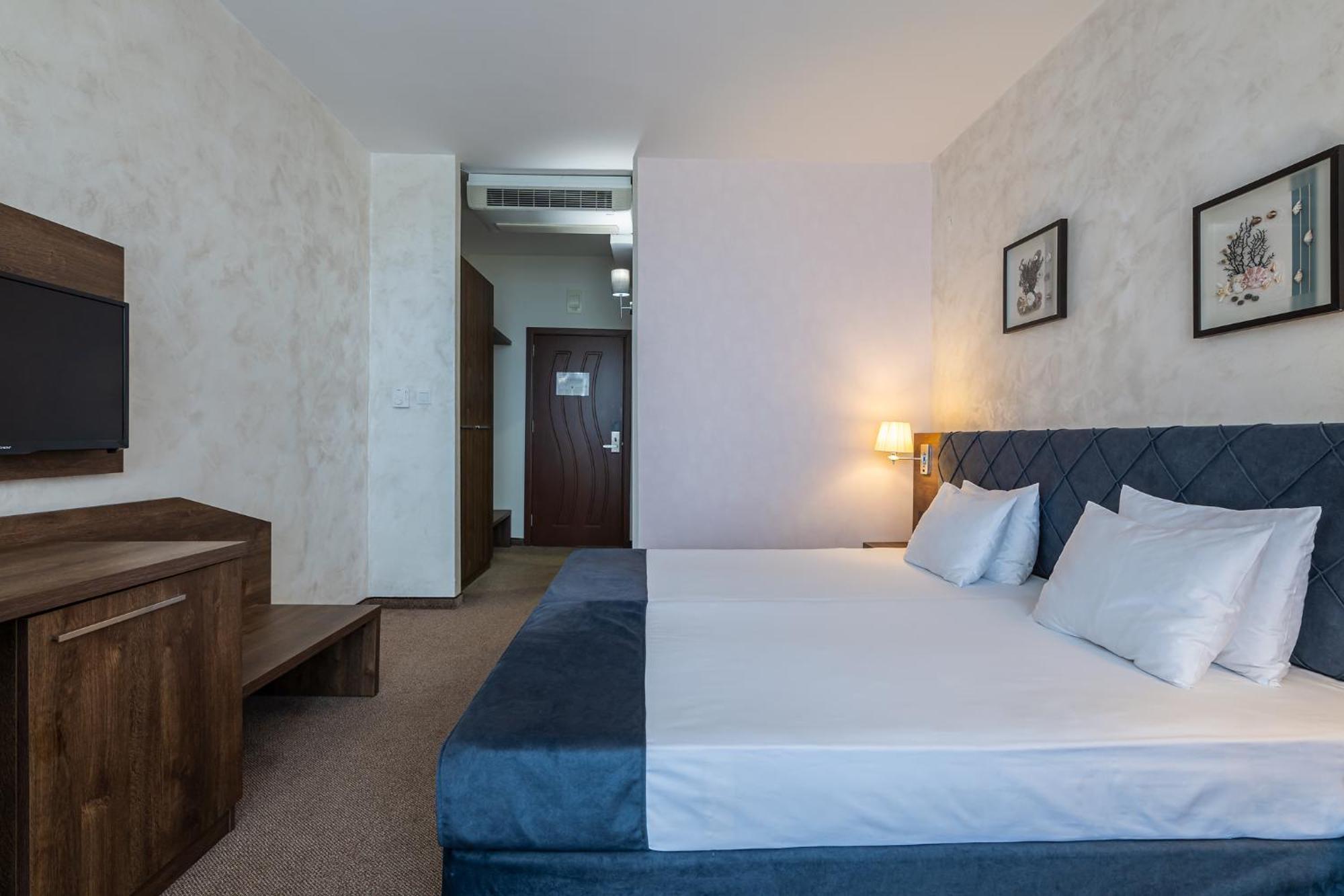 Flamingo Beach Hotel ساني بيتش المظهر الخارجي الصورة